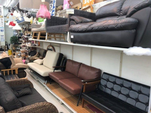 カリモクの横浜　中古家具