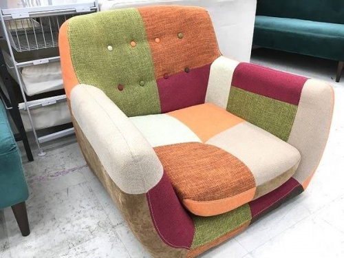 家具のソファ