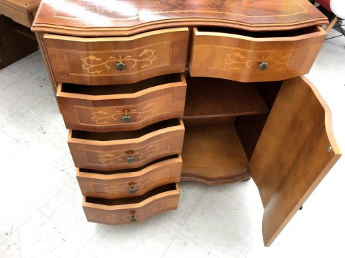 アンティーク調の横浜川崎中古家具情報