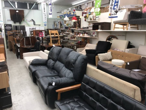 ウォールナットの横浜川崎中古家具情報