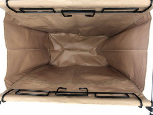 キャンプ用品のガビングスタンド