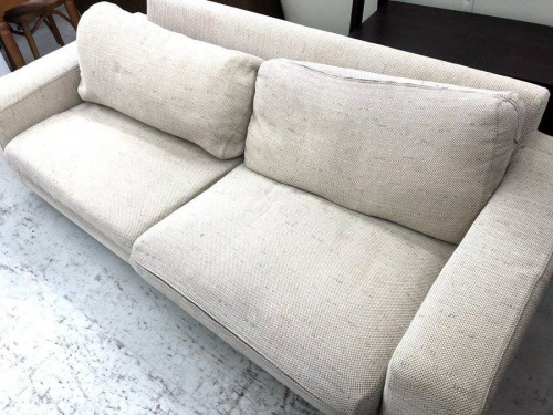 家具のソファ
