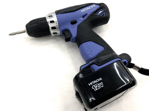 電動工具のインパクトドライバー