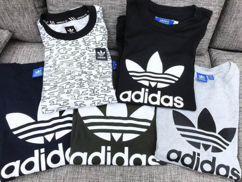 メンズファッションのアディダス