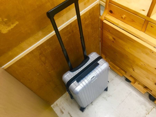 バッグの鶴見　中古キャリーバッグ