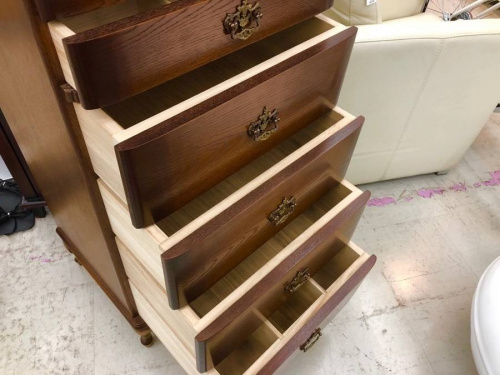 ローヤルウッドの横浜川崎中古家具情報