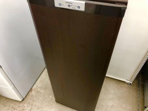 キッチン家電の冷凍庫