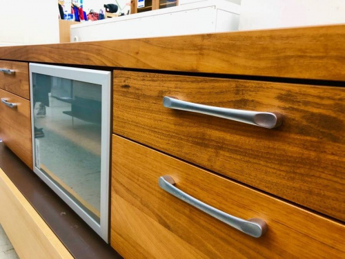 収納家具のテレビボード