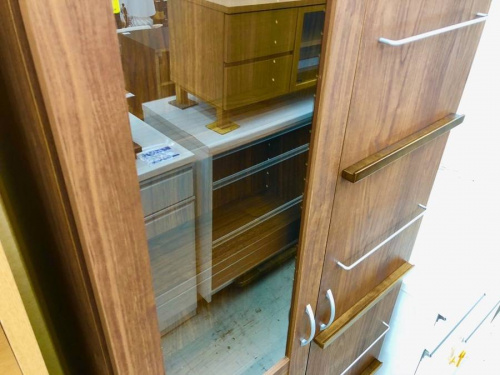 書棚の横浜　中古家具