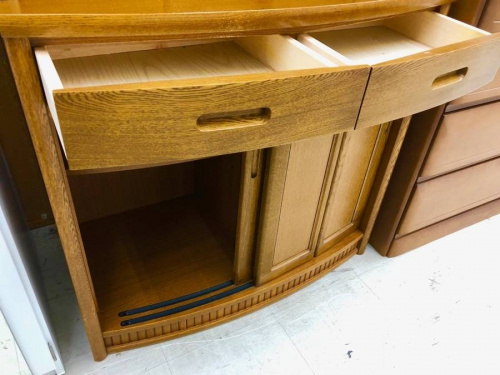 キッチン収納のカップボード