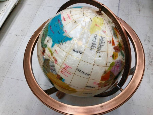 地球儀の横浜川崎中古家具情報