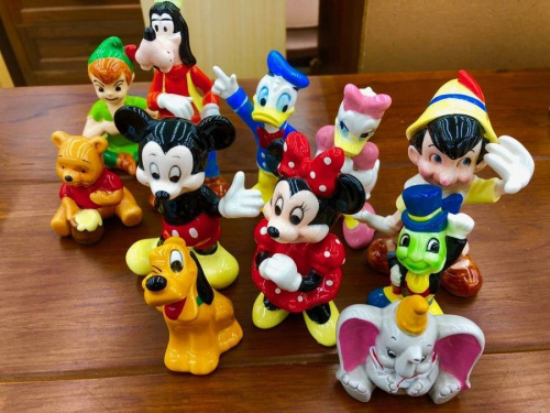 フィギュアの陶器フィギュアセット