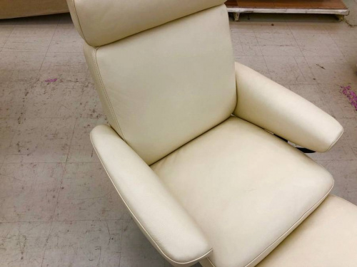 生活家具のストレスレスチェア