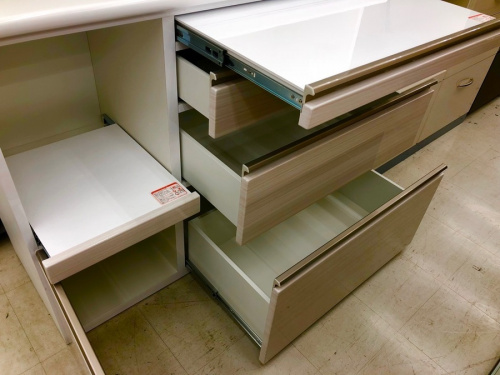 収納家具のレンジボード
