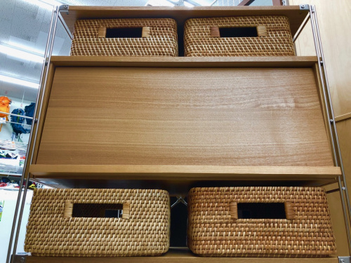 家具のユニットシェルフ