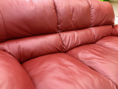 生活家具の3人掛けソファー