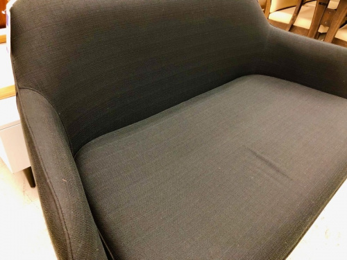 2人掛けソファーの横浜　中古家具