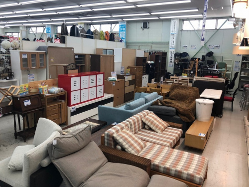川崎　青葉　世田谷　鶴見　横浜   　中古　ロッキングチェアー　買取の横浜川崎中古家具情報