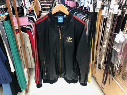 メンズファッションのadidas