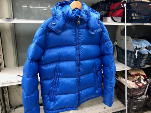 メンズファッションのMONCLER