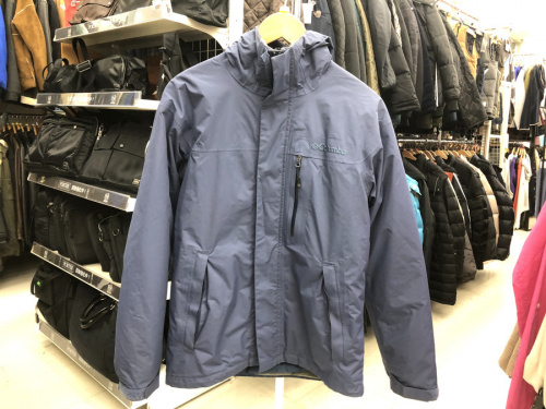 ダウンジャケットのコロンビア