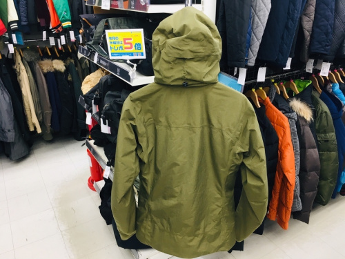 ジャケットのアークテリクス