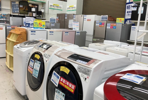 生活家具のレディースファッション