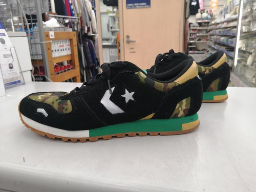 コンバースのスニーカー