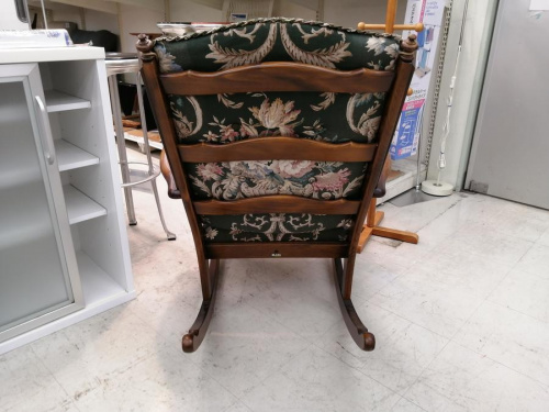 カリモクの川崎　青葉　世田谷　鶴見　横浜   　中古家具　買取