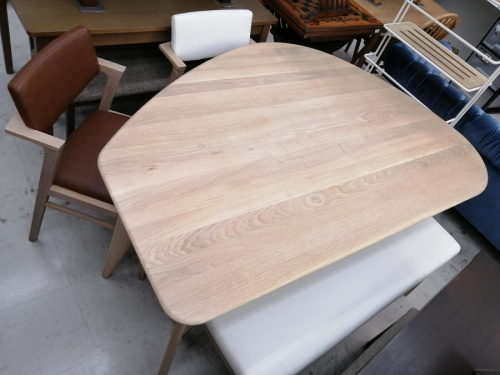 家具のダイニングセット