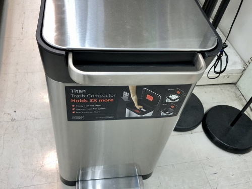 雑貨のダストボックス