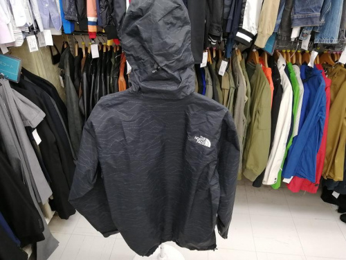 川崎　青葉　世田谷　鶴見　横浜   　洋服　中古　買取の横浜川崎中古洋服情報