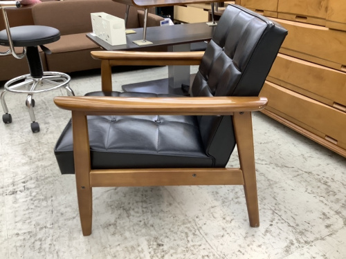 カリモク60の川崎 青葉 世田谷 鶴見 横浜 中古家具