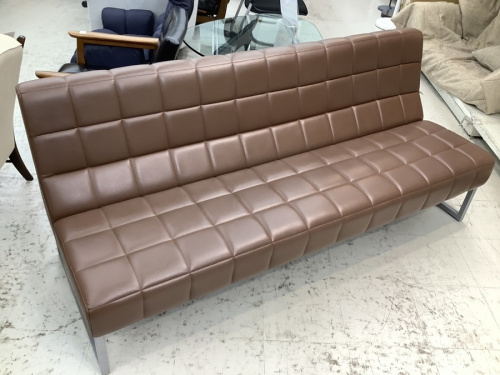 生活家具のソファ