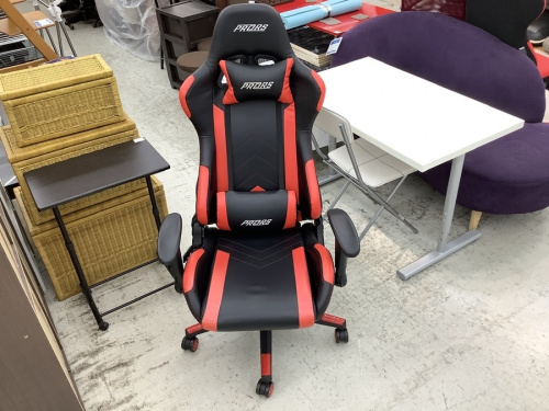 生活家具のゲーミングチェア