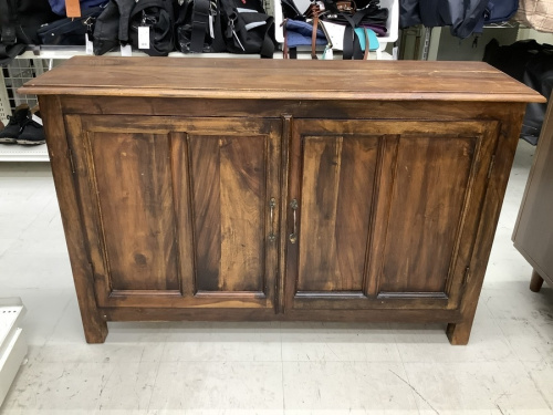 生活家具の収納棚