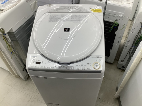 生活家電の縦型洗濯乾燥機