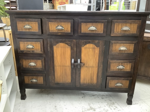 生活家具の収納家具