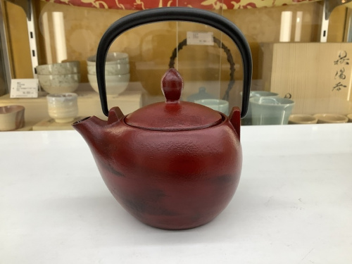 南部鉄器の会津漆器