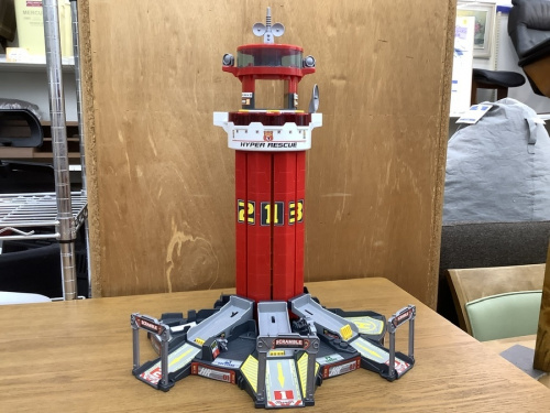 トミカのTOMY
