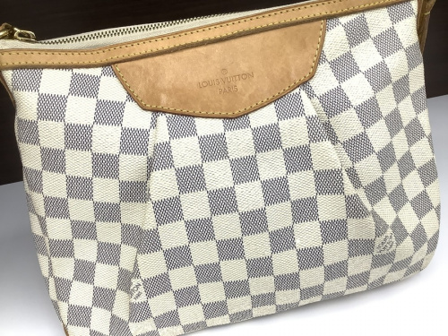 ブランド・ラグジュアリーのLOUIS VUITTON