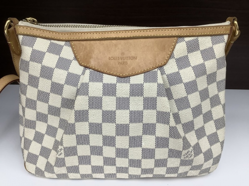 LOUIS VUITTONの川崎　青葉　世田谷　鶴見　横浜　ヴィトン　中古　買取