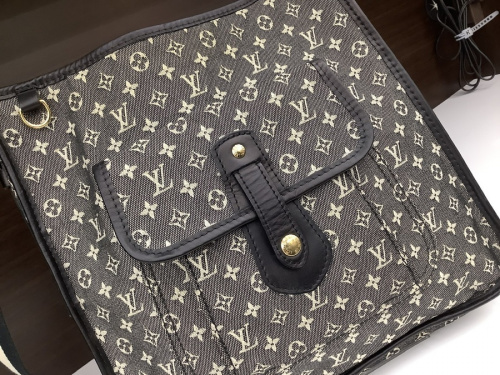 ブランド・ラグジュアリーのLOUIS VUITTON