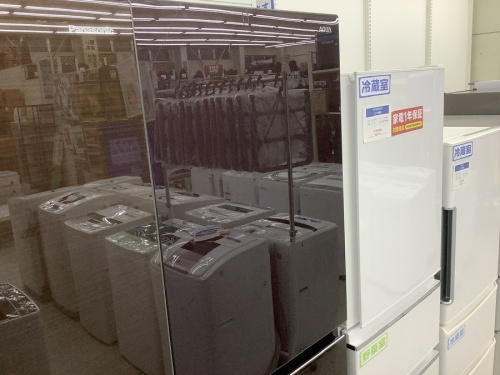 キッチン家電の大型冷蔵庫
