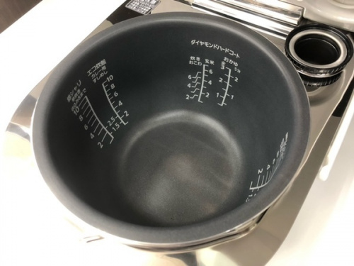 Panasonic パナソニックのスチームIH炊飯ジャー