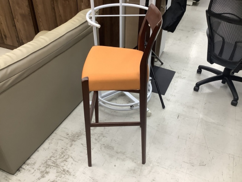 カウンターチェアの川崎　青葉　世田谷　鶴見　横浜   　収納家具　中古　　買取