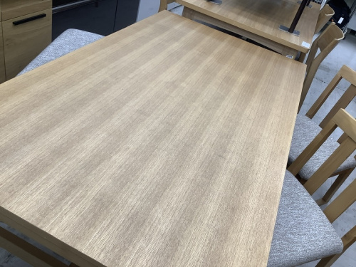 家具のダイニングセット