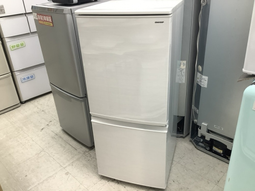 冷蔵庫のSHARP