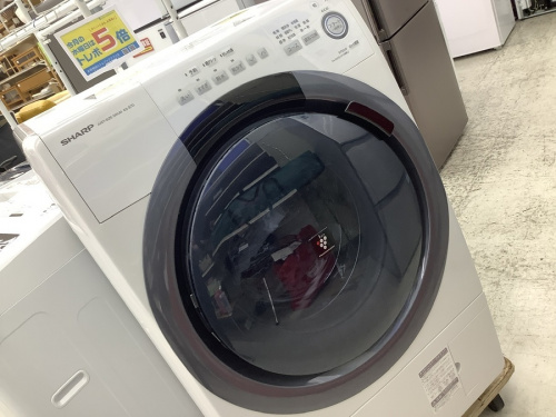 生活家電のドラム式洗濯乾燥機