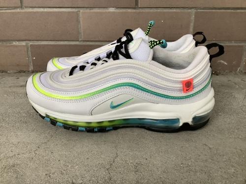 AIRMAX97のレディースファッション